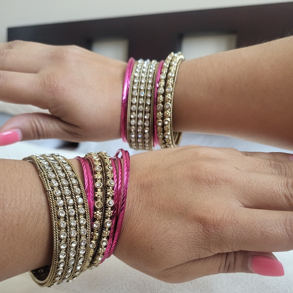 6 bracelets - Picture 5 of 6